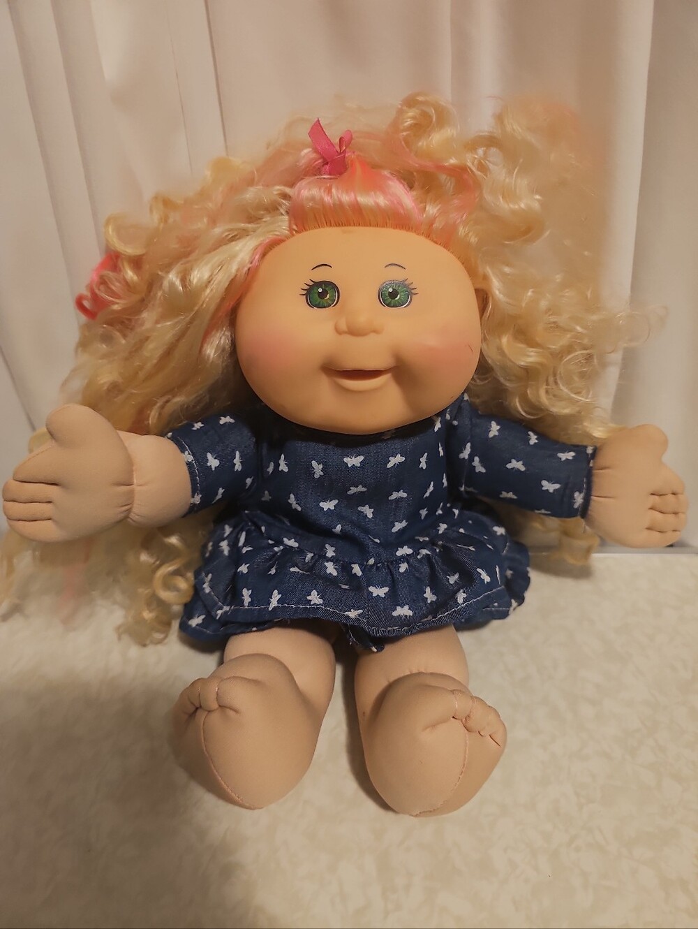 Cabbage packs kid Doll,  Curly-Hair  Doll - Pink & Blonde Hair, Blue Dress